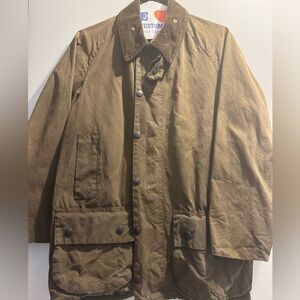 LIKE NEW! Classic Barbour Olive Green Waxed Hip Length Barn Jacket Sz M or C40